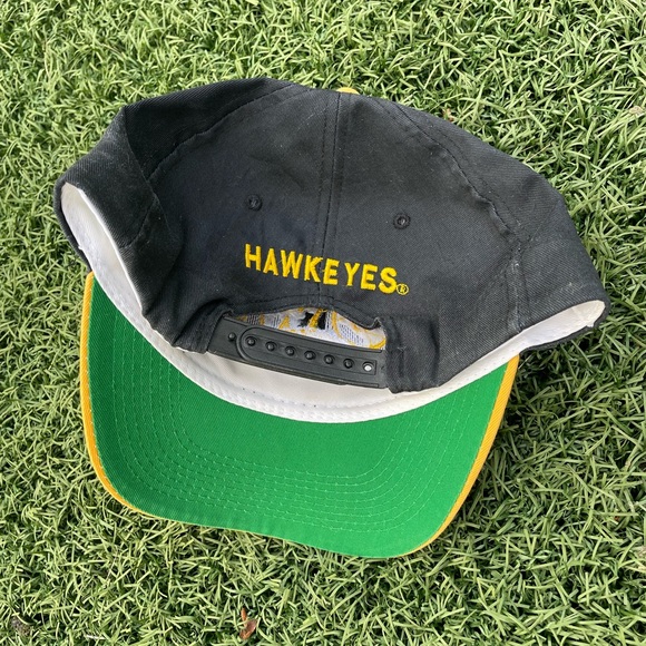 Vintage Iowa Hawkeyes Snapback - Picture 3 of 5